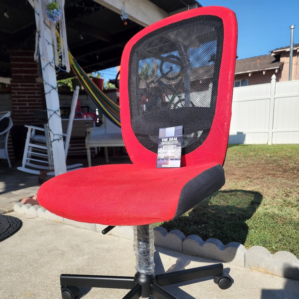 Desk chair